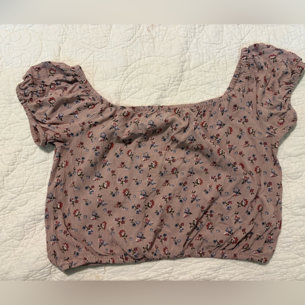 American Eagle Outfitters Cropped Floral Peasant Blouse